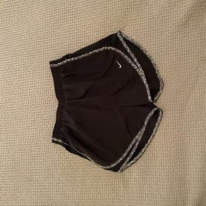 Black nike shorts
